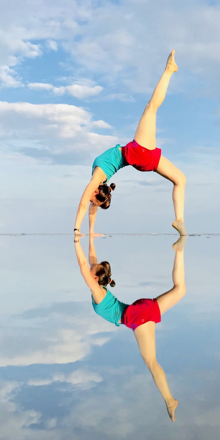 Sky mirror yoga